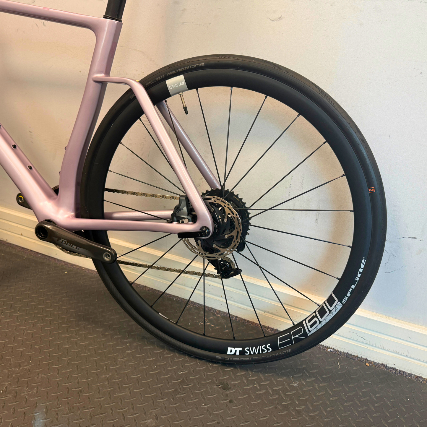 Vielo R+1 Medium Lilac Sram Force D1 AXS with DT Swiss ER1600 wheels