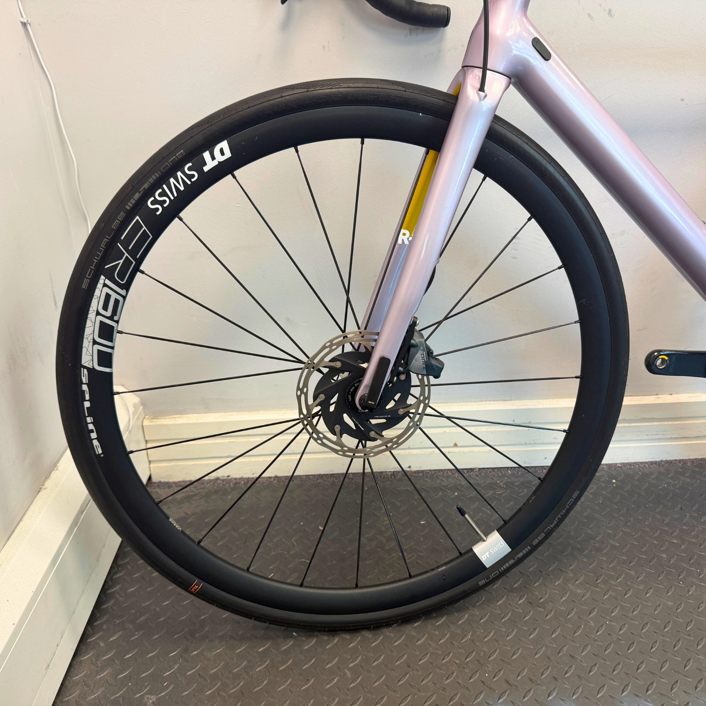 Vielo R+1 Medium Lilac Sram Force D1 AXS with DT Swiss ER1600 wheels