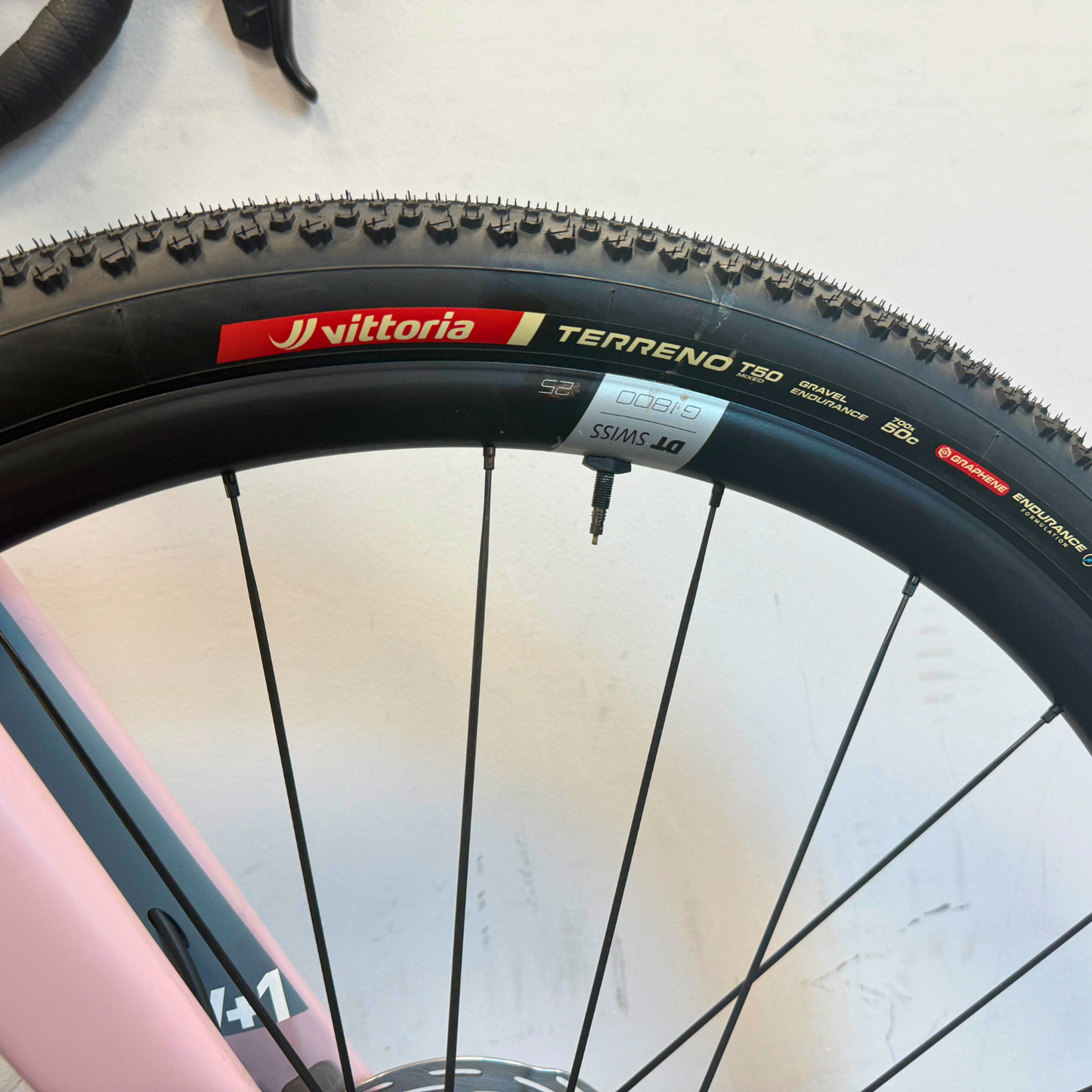 Vielo V+1 Medium Rock Salt with Sram Rival XPLR, Power Meter and DT Swiss G1800 wheels