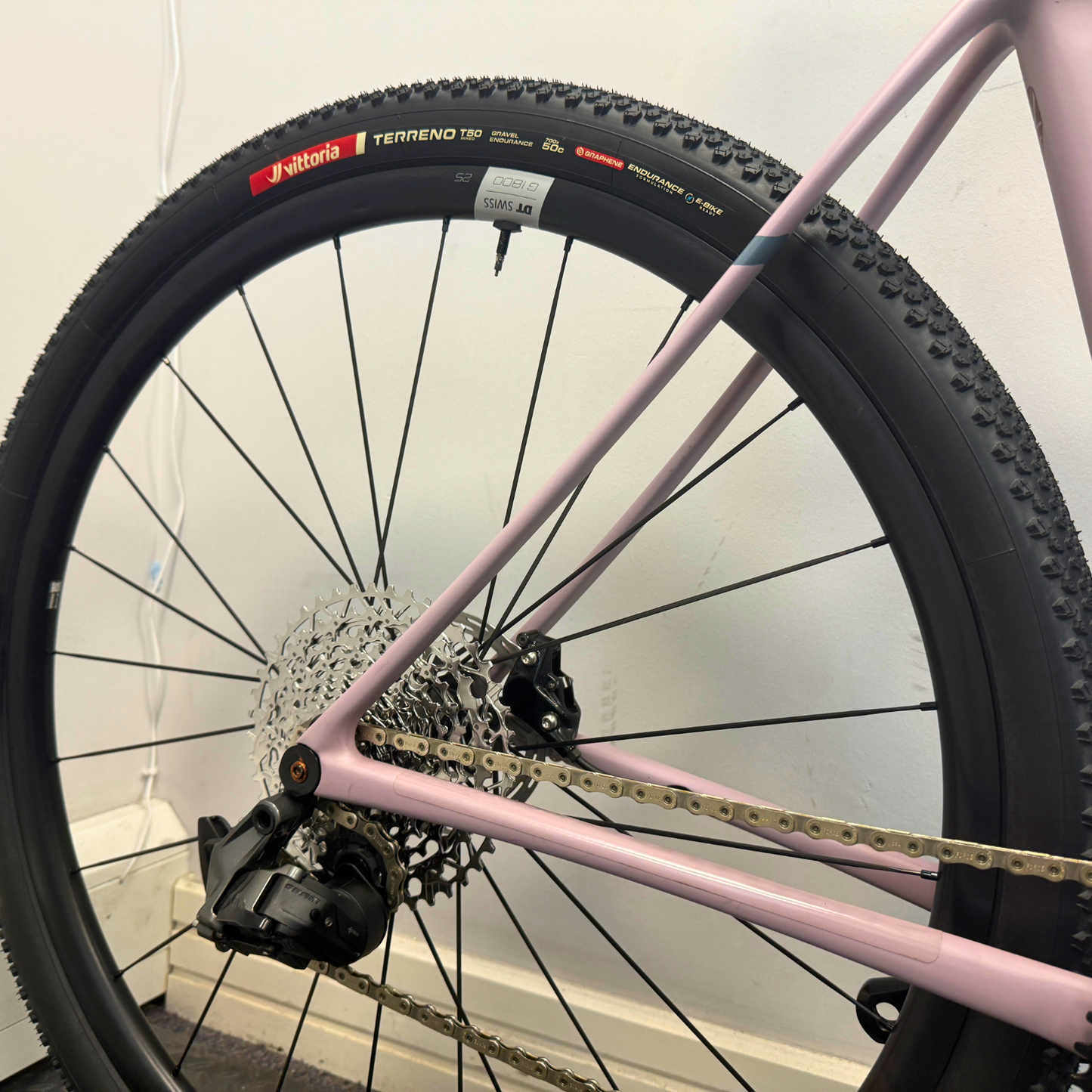 Vielo V+1 Medium Rock Salt with Sram Rival XPLR, Power Meter and DT Swiss G1800 wheels