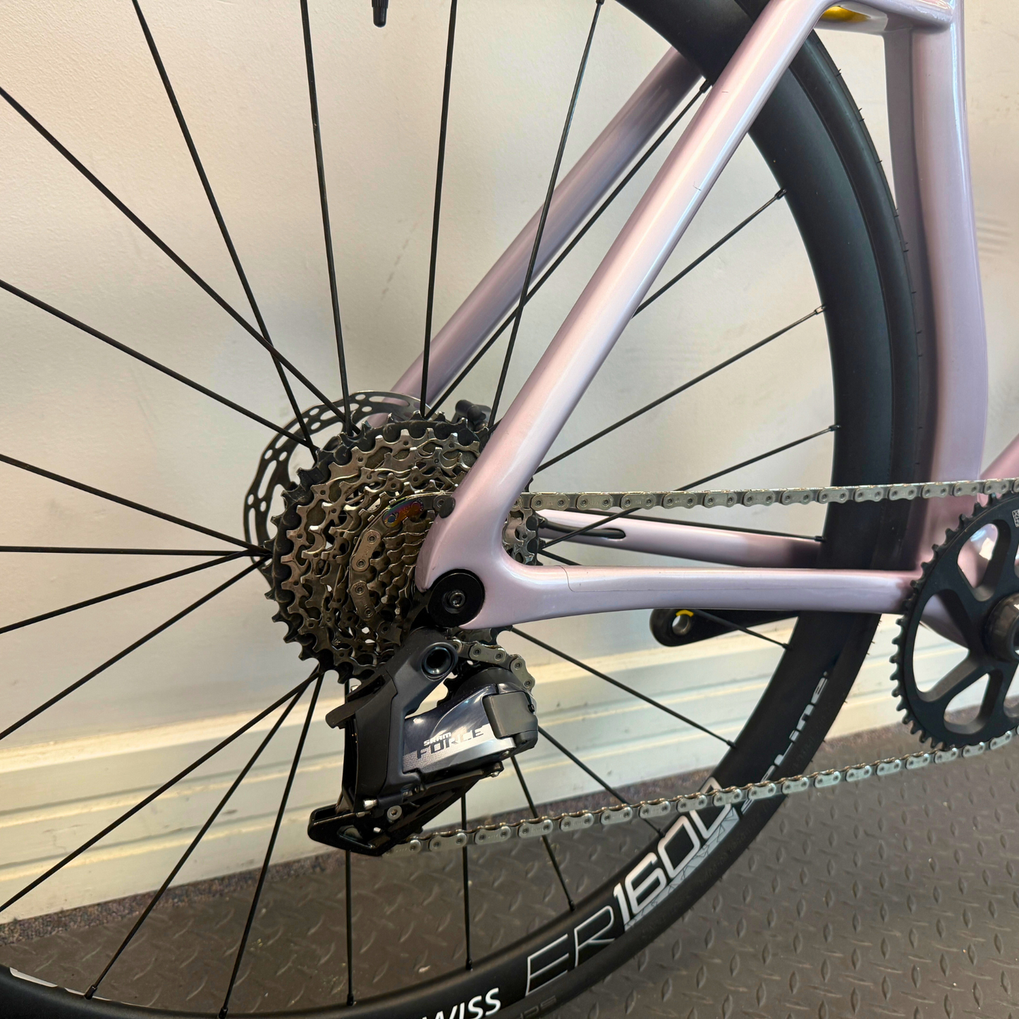 Vielo R+1 Medium Lilac Sram Force D1 AXS with DT Swiss ER1600 wheels