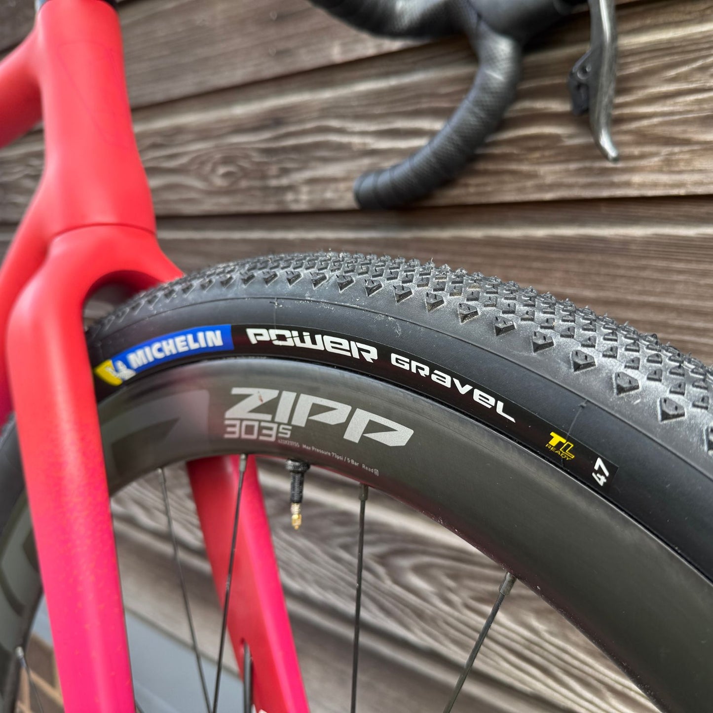Vielo V+1 Medium Race Edition with Sram RED XPLR and Zipp 303s Carbon wheels