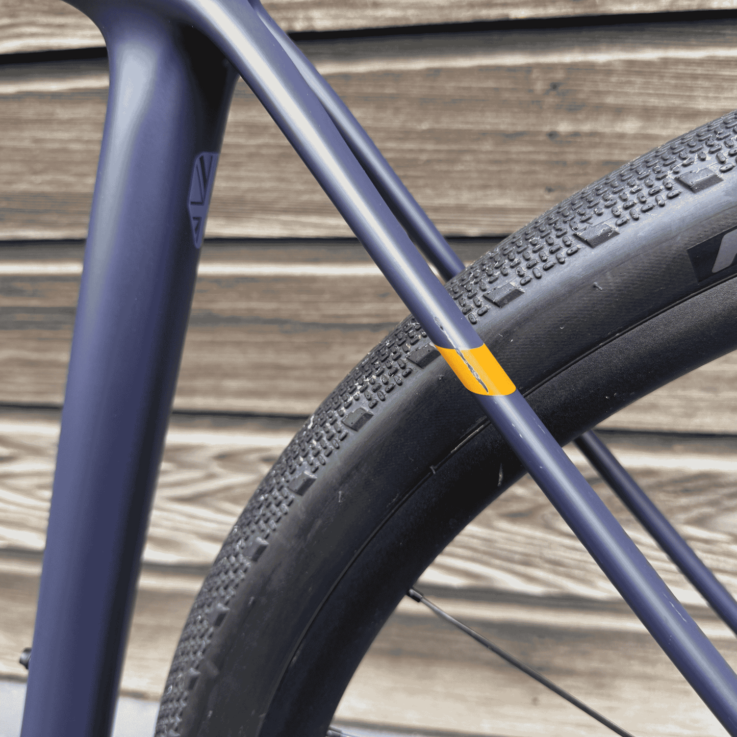 Vielo V+1 Medium - Midnight with Sram Red / Force wireless shifting and DT Swiss G1800 wheels