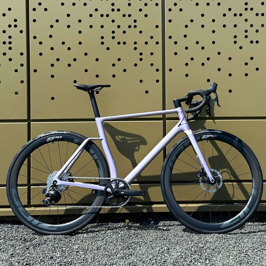Vielo R+1 Lilac 1x Road bike with SRAM Rival eTap AXS groupset and Zipp 303s Wheels