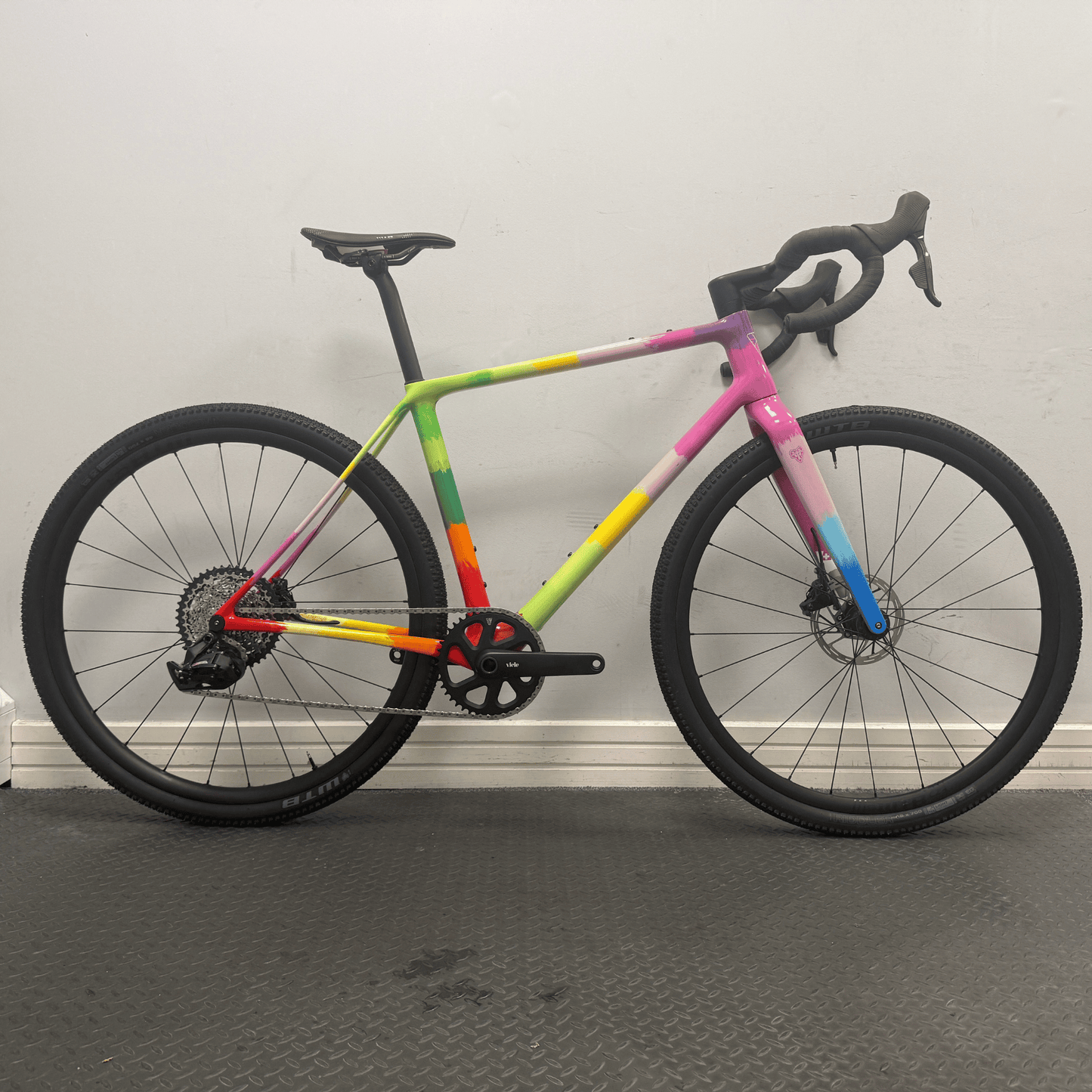 Vielo WTB V+1 Medium Sram Force D2 AXS with WTB CZR i23 Wheels