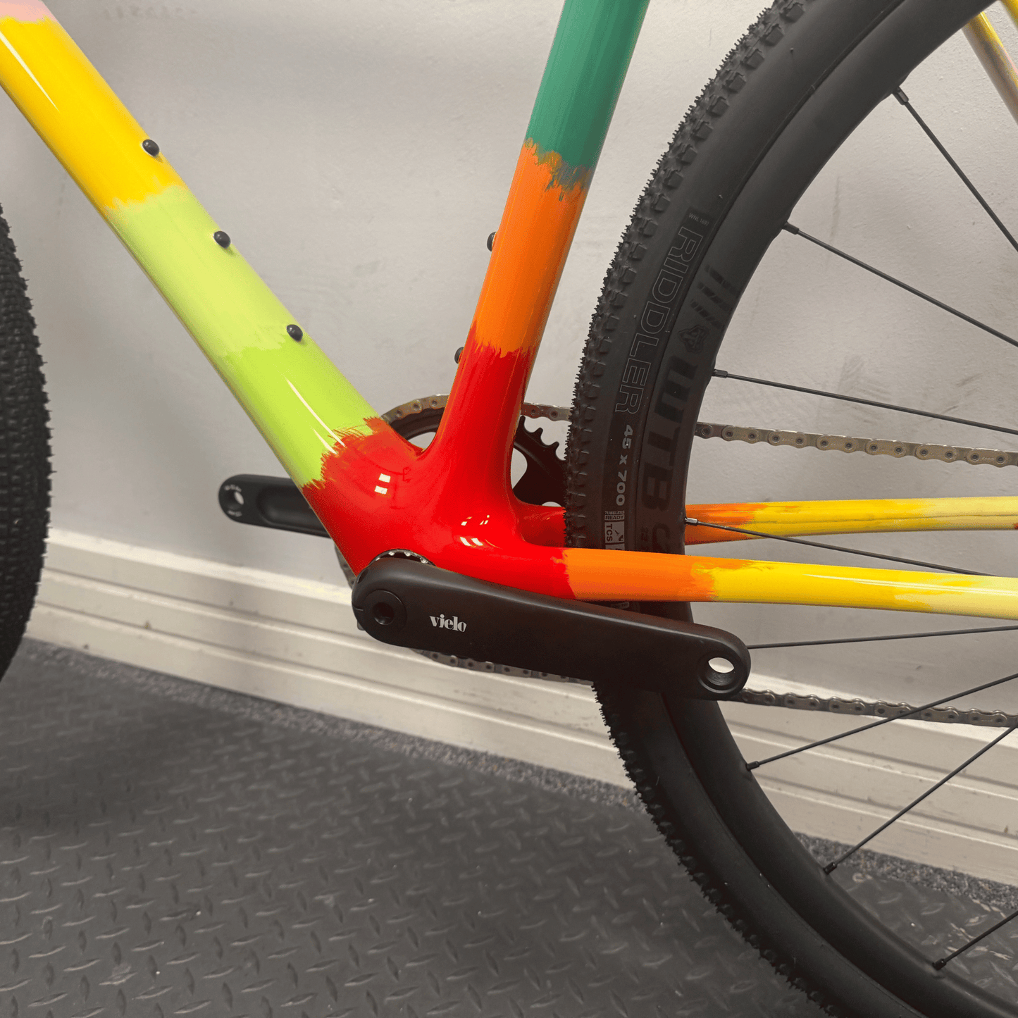 Vielo WTB V+1 Medium Sram Force D2 AXS with WTB CZR i23 Wheels