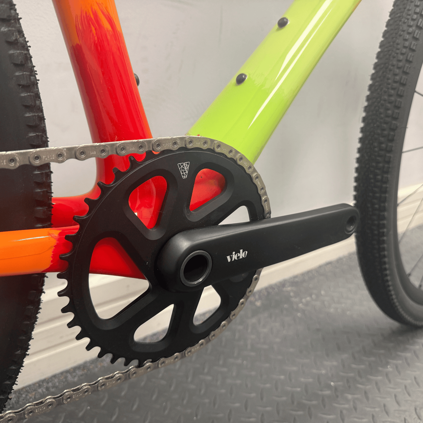 Vielo WTB V+1 Medium Sram Force D2 AXS with WTB CZR i23 Wheels