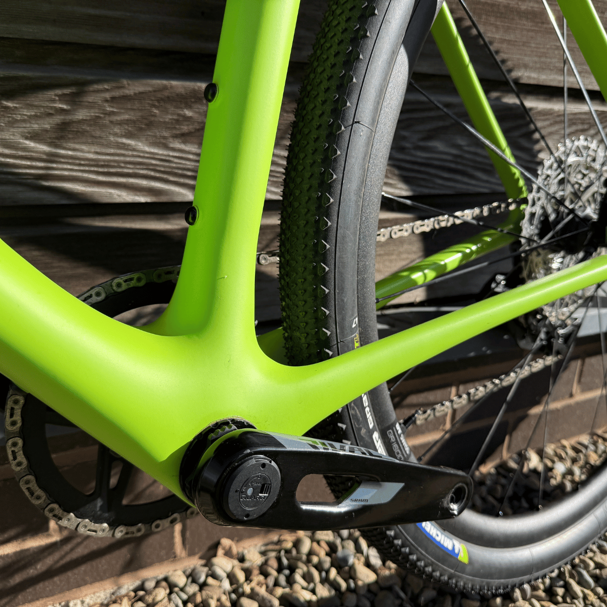 Vielo V+1 Race Edition Cool Green Ex Demo - Small Sram Rival 12 speed wireless shifting and Dt Swiss GR1600 wheels and Power Meter