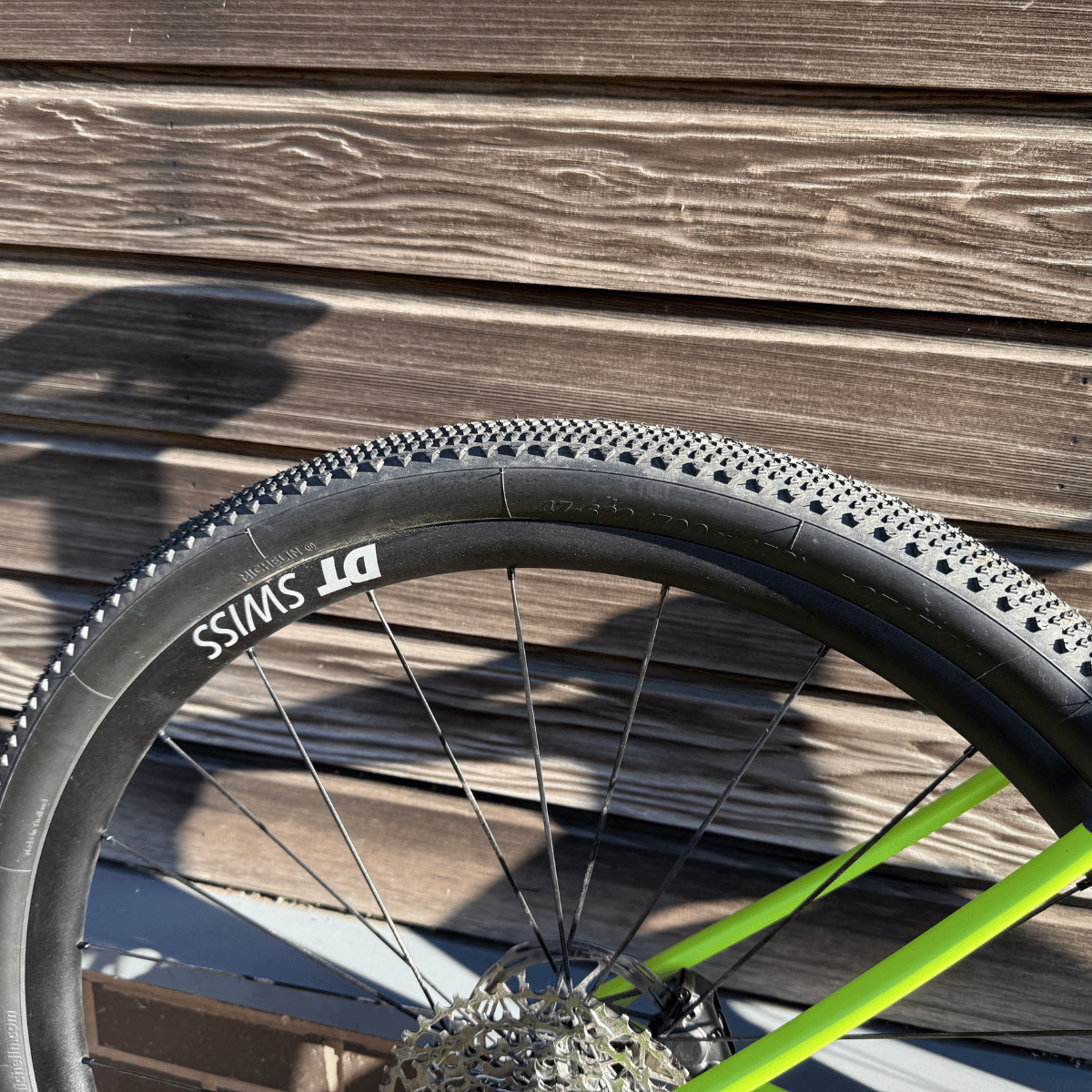 Vielo V+1 Race Edition Cool Green Ex Demo - Small Sram Rival 12 speed wireless shifting and Dt Swiss GR1600 wheels and Power Meter