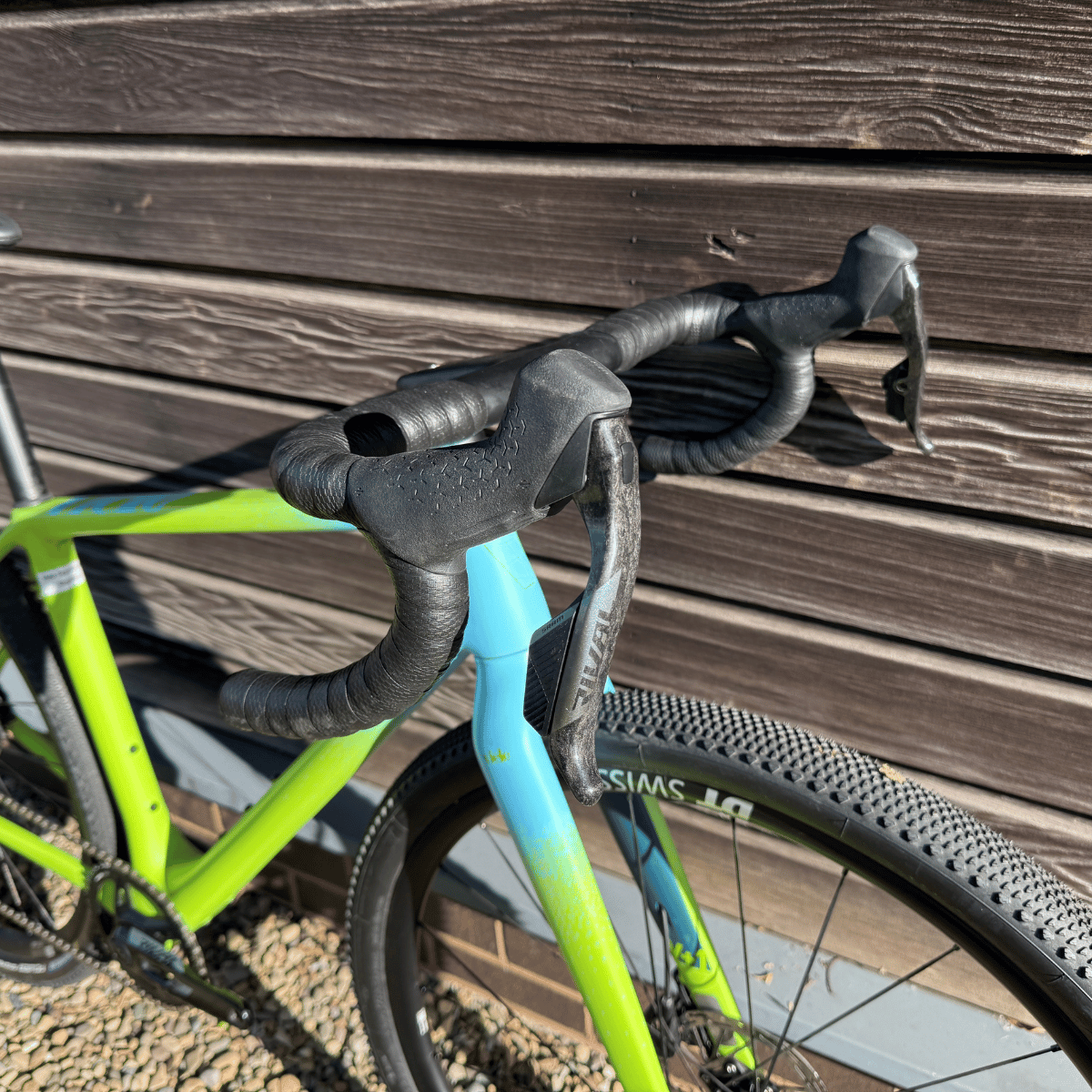 Vielo V+1 Race Edition Cool Green Ex Demo - Small Sram Rival 12 speed wireless shifting and Dt Swiss GR1600 wheels and Power Meter