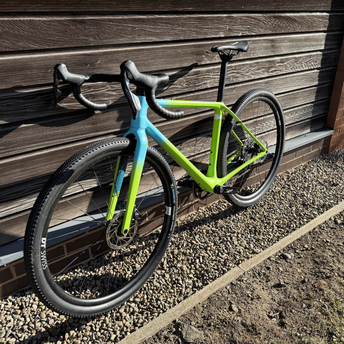 Vielo V+1 Race Edition Cool Green Ex Demo - Small Sram Rival 12 speed wireless shifting and Dt Swiss GR1600 wheels and Power Meter